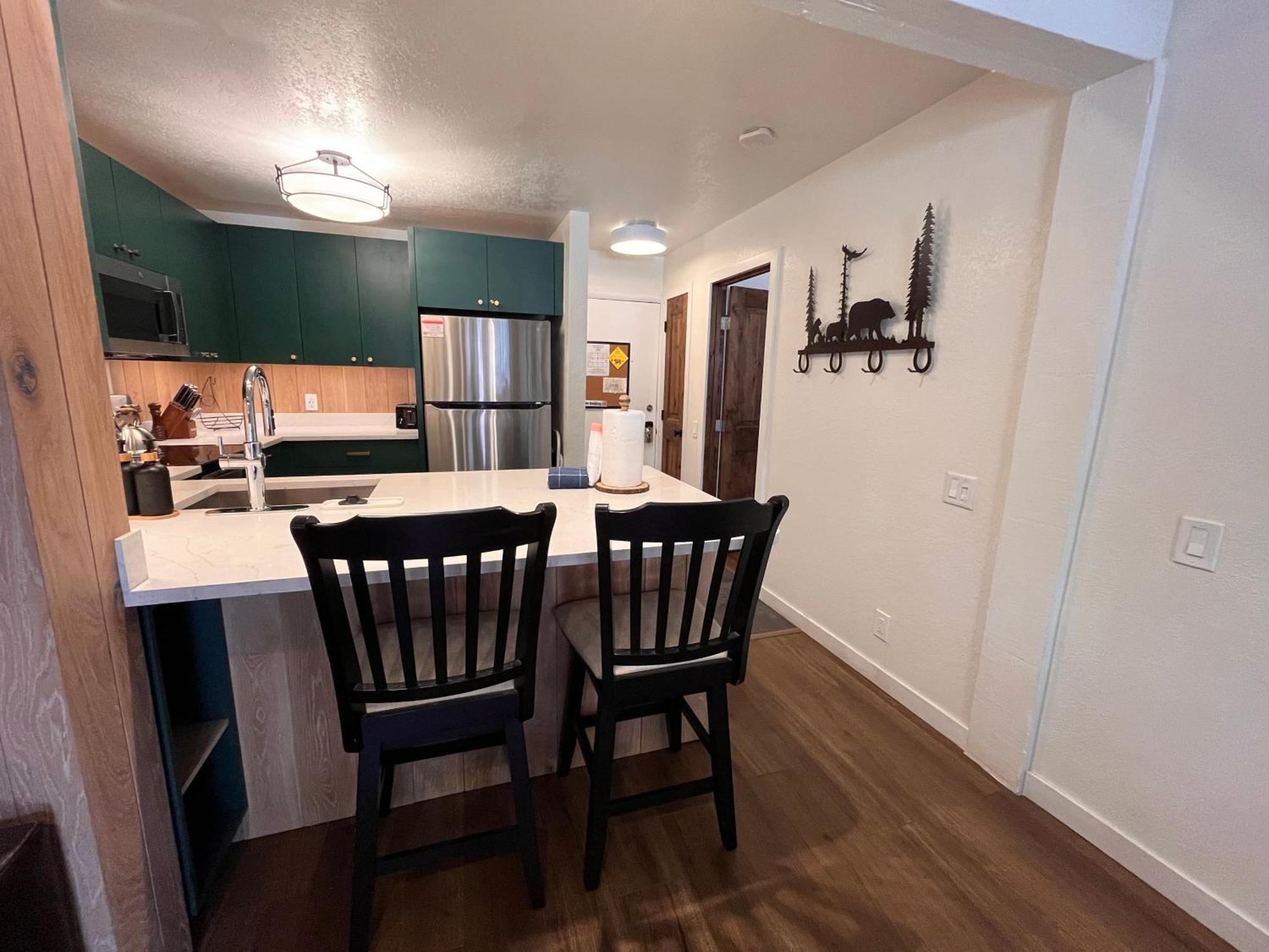 Tastefully Remodeled Condo At Mammoth Ski & Racquet Club, Hot Tub, Garage, 10 Min Walk To Ski Lifts Mammoth Lakes Dış mekan fotoğraf